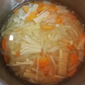 カレーコンソメスープ